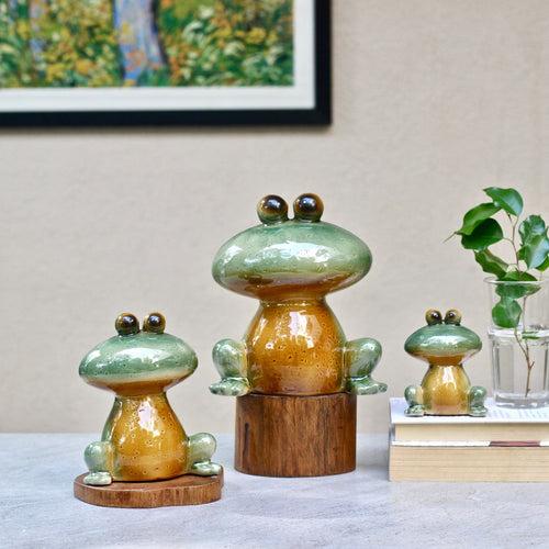 Ceramic Frog Family