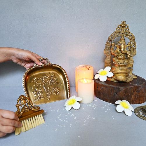 Vintage Dustpan & Brush Brass