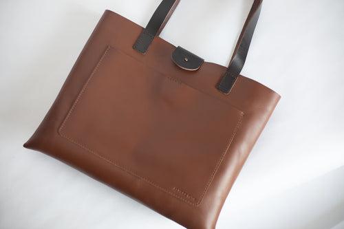 The Flat Tote