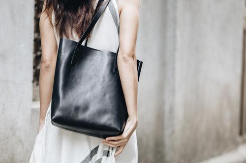 The Medium Tote