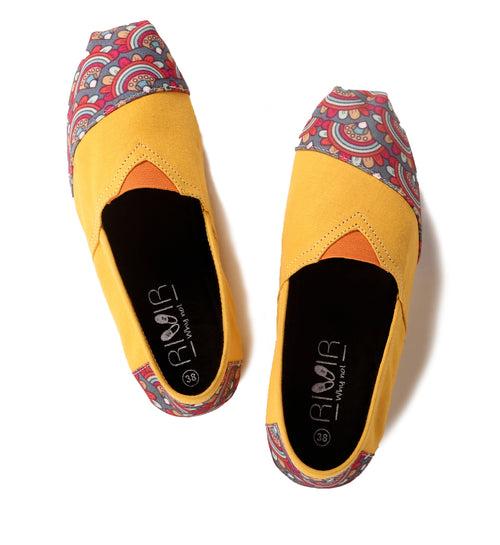 Sunny Side Up : Espadrilles for Women