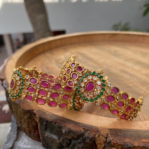 Hemanika Bangles