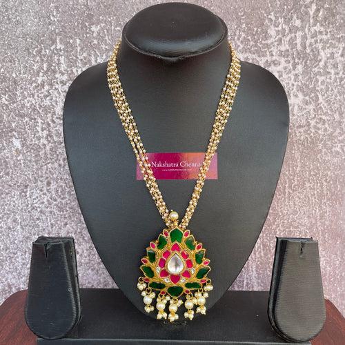 Kundan Jadau Tamara Pearl Short Chain