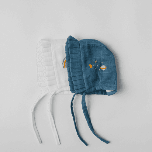 Muslin Newborn Bonnet Hats (Blue & White)