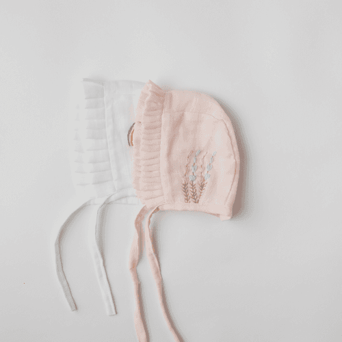 Muslin Newborn Bonnet Hats (Pink & White)