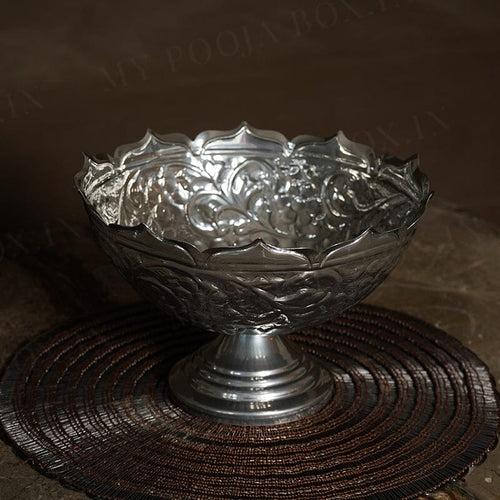 Nura Taj Silver Finish Urli