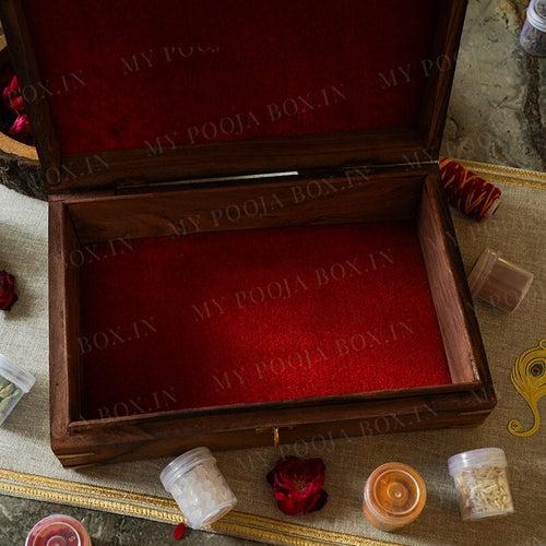Kastoora Wooden Pooja Box