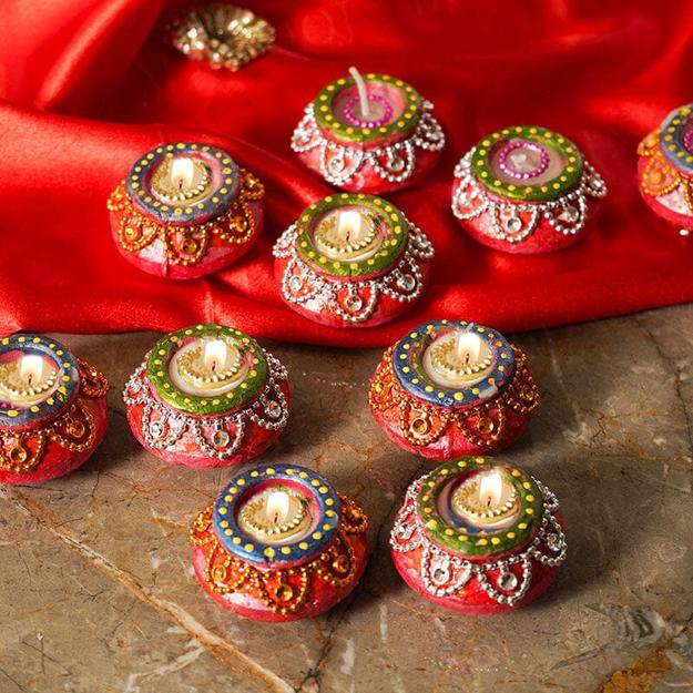 Decorative Matki Style Eco Friendly Diya (Set of 10)