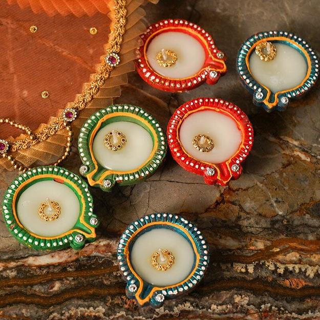 Colourful Hand Painted Eco Friendly Diya Small (Set of 6)