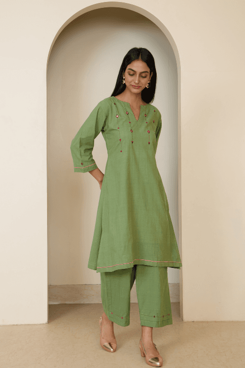 Bebaak Ada Mirror Hand Embroidered & Handwoven Kurta Set