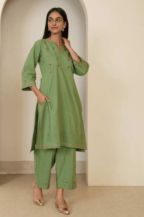 Bebaak Ada Mirror Hand Embroidered & Handwoven Kurta Set