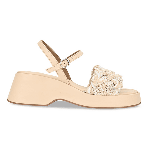 Cream pleated wedge