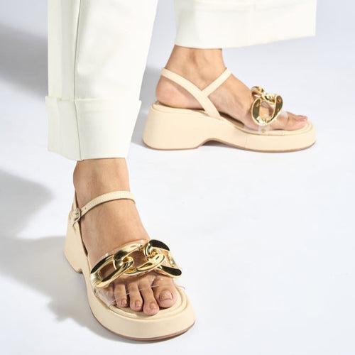 Cream chain wedge