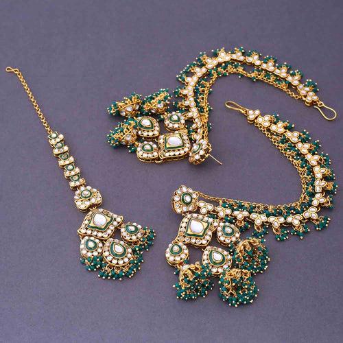 Emerald Giloy Maang Tikka Set