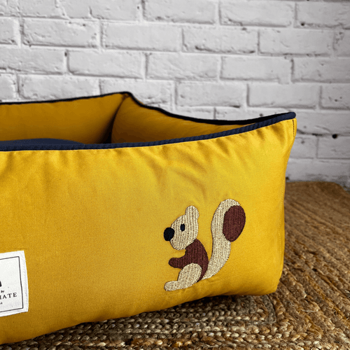 PoochMate OAK 3.0 : Squirrel Drama Mustard & Blue Dog Bed Small