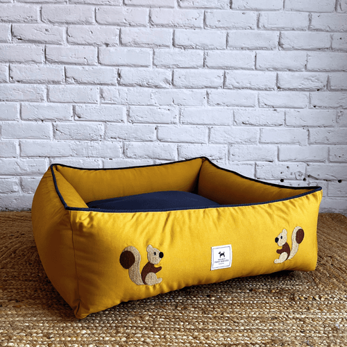 PoochMate OAK 3.0 : Squirrel Drama Mustard & Blue Dog Bed Small