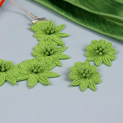 The Locust Necklace Set in Green