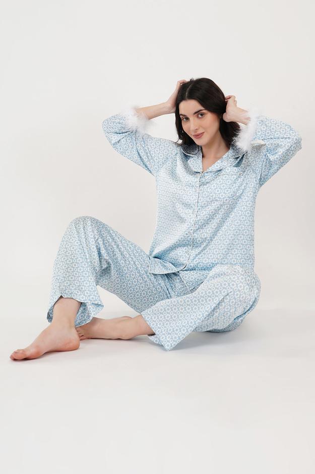 Blue Daisy | Blue Print Satin Loungewear Set with Fur