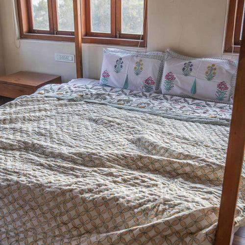 Floral Botanical Reversible Cotton Queen Size Quilt