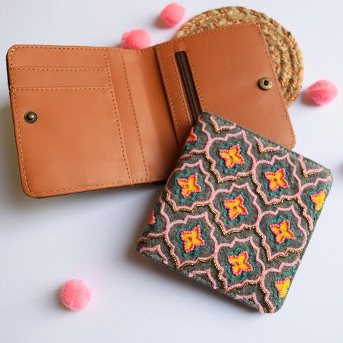 Snap Button wallet - LAYLA