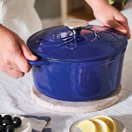 Meyer Disney Bon Voyage Enameled Cast Iron Casserole with Lid, 25cm, 4.5L, Blue