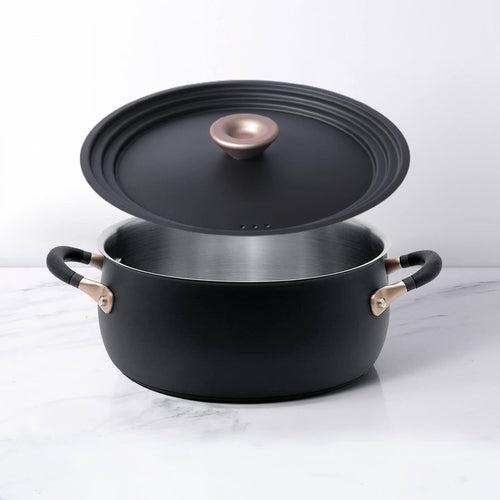 Meyer Accent Series Stainless Steel Dutch Oven/Casserole Pan, 5 Litres + Universal Lid, Medium, 22-24-26cm, Matte Black