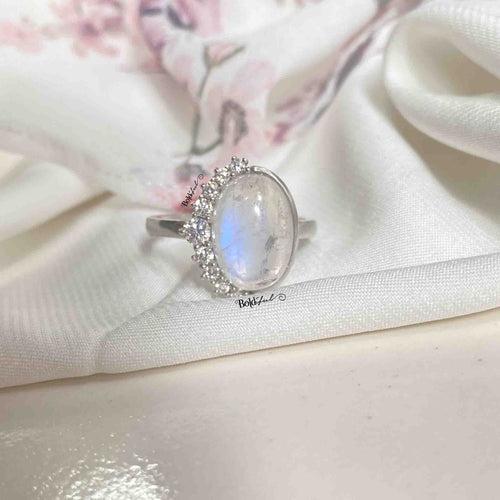 Clarion Moonstone Silver Ring