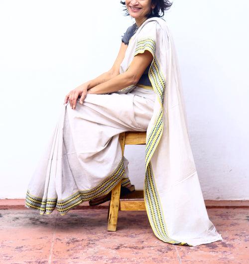 LIGHTWEIGHT CROSS COLOUR SAREE : RATANJYOTI DOVE GRAY : KORA