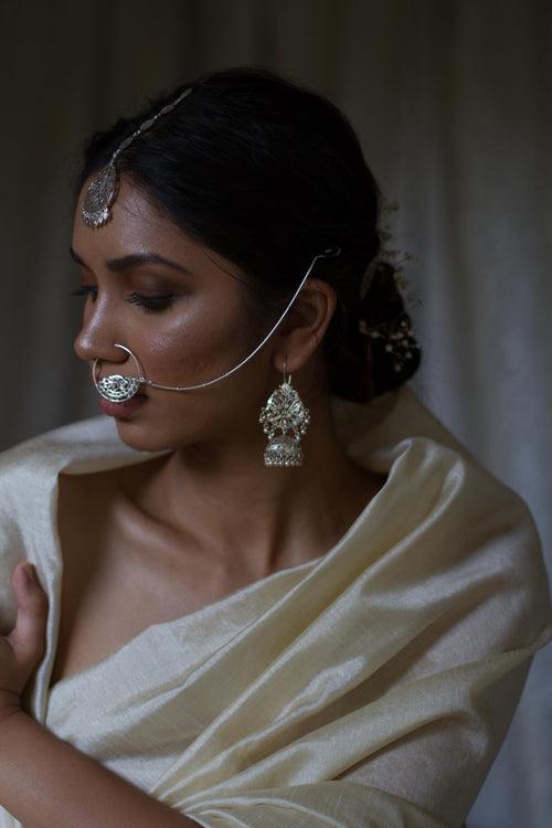 Baani - Shiny Silver Earrings