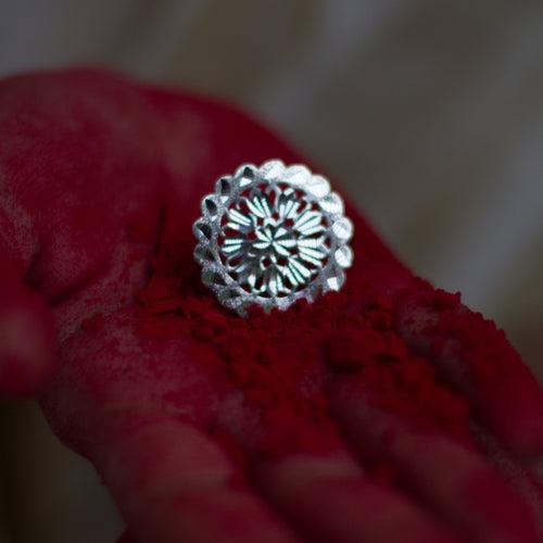 Maahi - Shiny Silver Ring