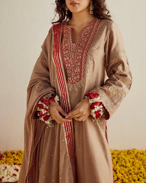 Zoya Kurta