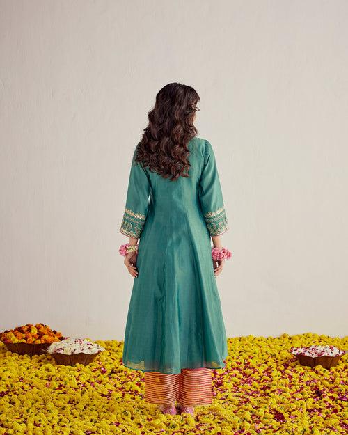 Sabeena Kurta