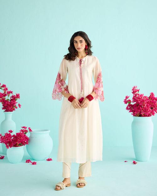 Zainab Kurta