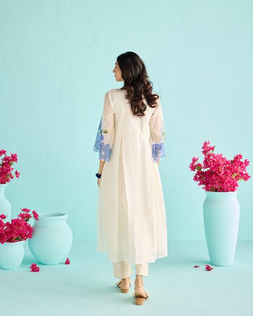 Zainab Kurta