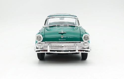 1955 Ford Crown Victoria -1:18 Scale Model Die Cast Car by Road Signature