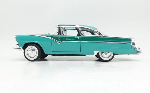 1955 Ford Crown Victoria -1:18 Scale Model Die Cast Car by Road Signature