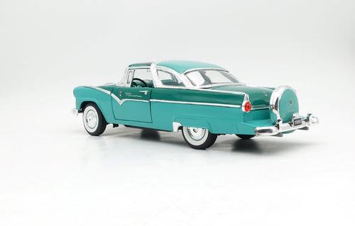 1955 Ford Crown Victoria -1:18 Scale Model Die Cast Car by Road Signature