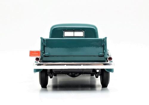 1937 Studebaker Coupe Express Pick Up -1:18 Scale Model Die Cast Car by Road Signature