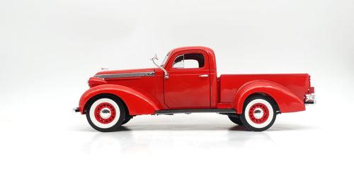 1937 Studebaker Coupe Express Pick Up -1:18 Scale Model Die Cast Car by Road Signature