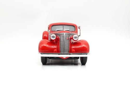 1937 Studebaker Coupe Express Pick Up -1:18 Scale Model Die Cast Car by Road Signature