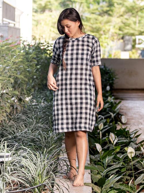 Seine Shift Dress with Curved Hemline