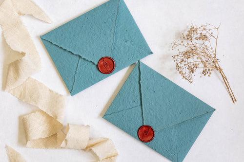 A flower in the mail - Dusty Blue / Pack of 5 Plantable Envelopes